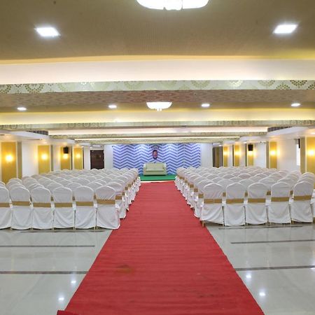Nova Pride Hotel Hajdarabad Zewnętrze zdjęcie