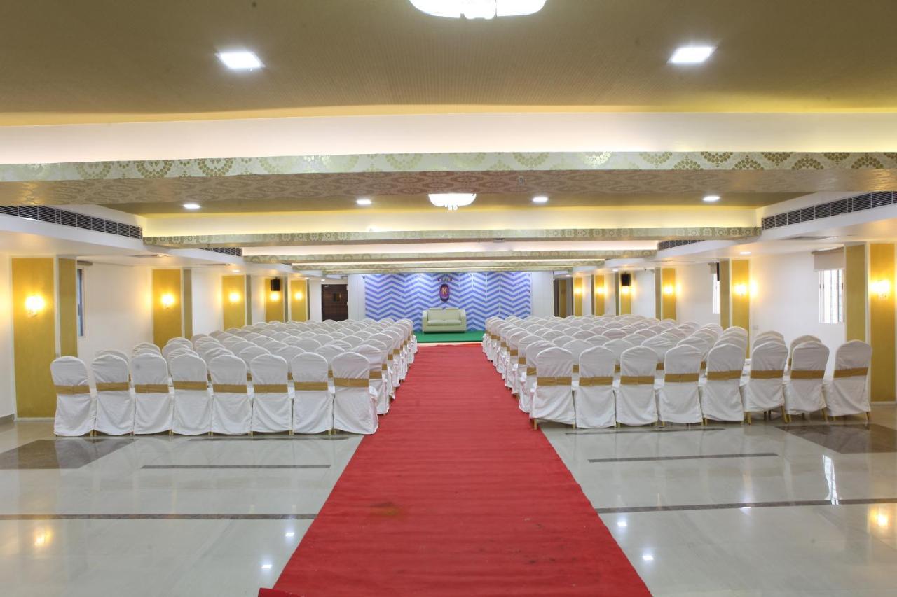 Nova Pride Hotel Hajdarabad Zewnętrze zdjęcie