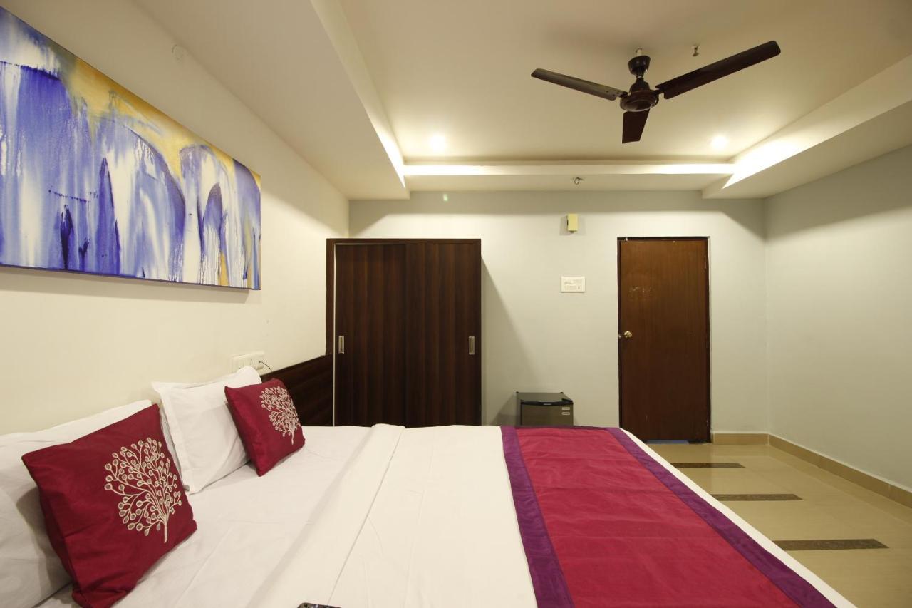 Nova Pride Hotel Hajdarabad Zewnętrze zdjęcie