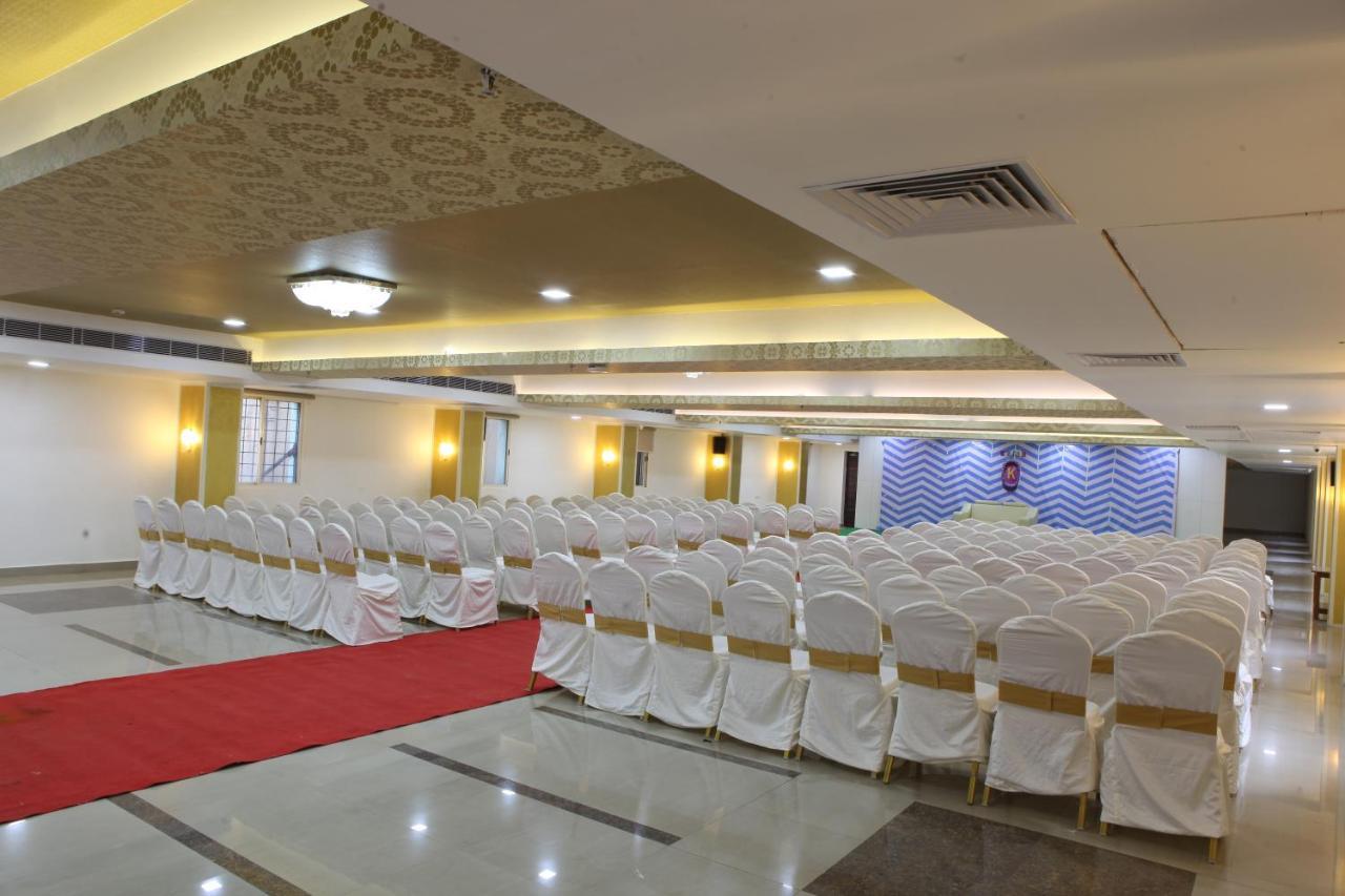 Nova Pride Hotel Hajdarabad Zewnętrze zdjęcie