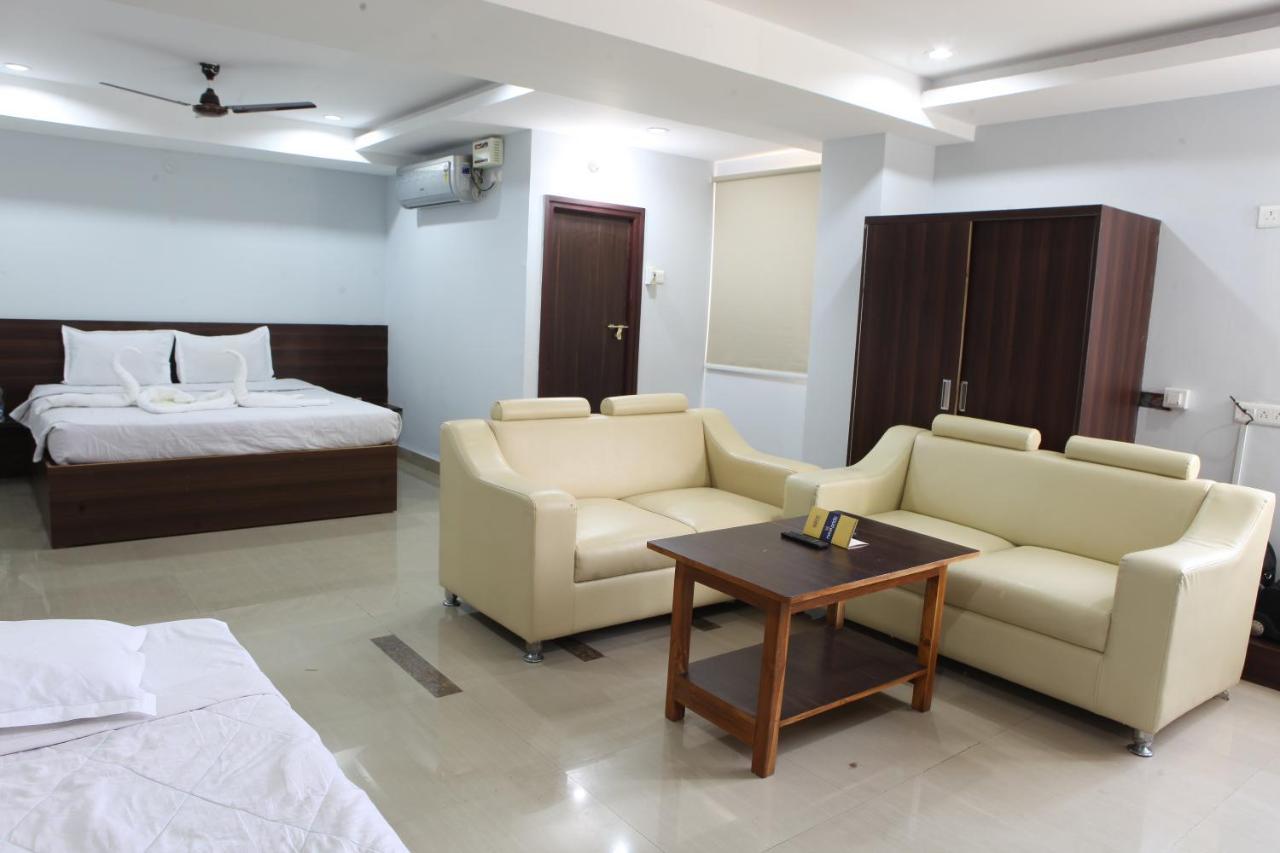 Nova Pride Hotel Hajdarabad Zewnętrze zdjęcie